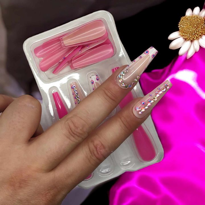 Rózsaszín köves Barbie